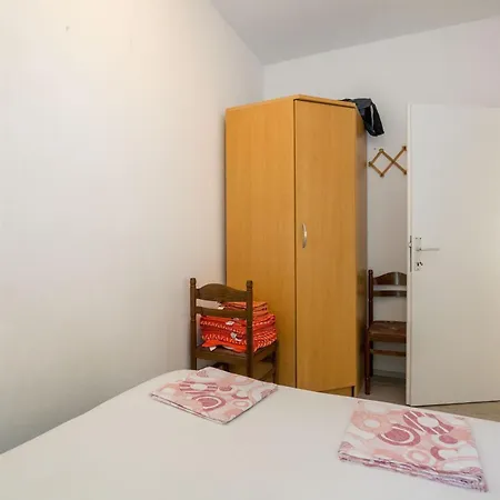 Apartment Goran - Sea View *