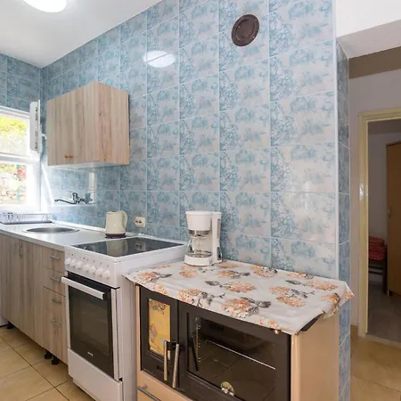 Apartment Goran - Sea View