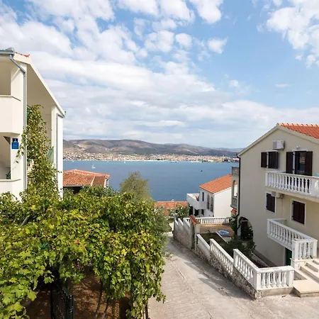 Apartment Goran - Sea View Donji Okrug (Ciovo)